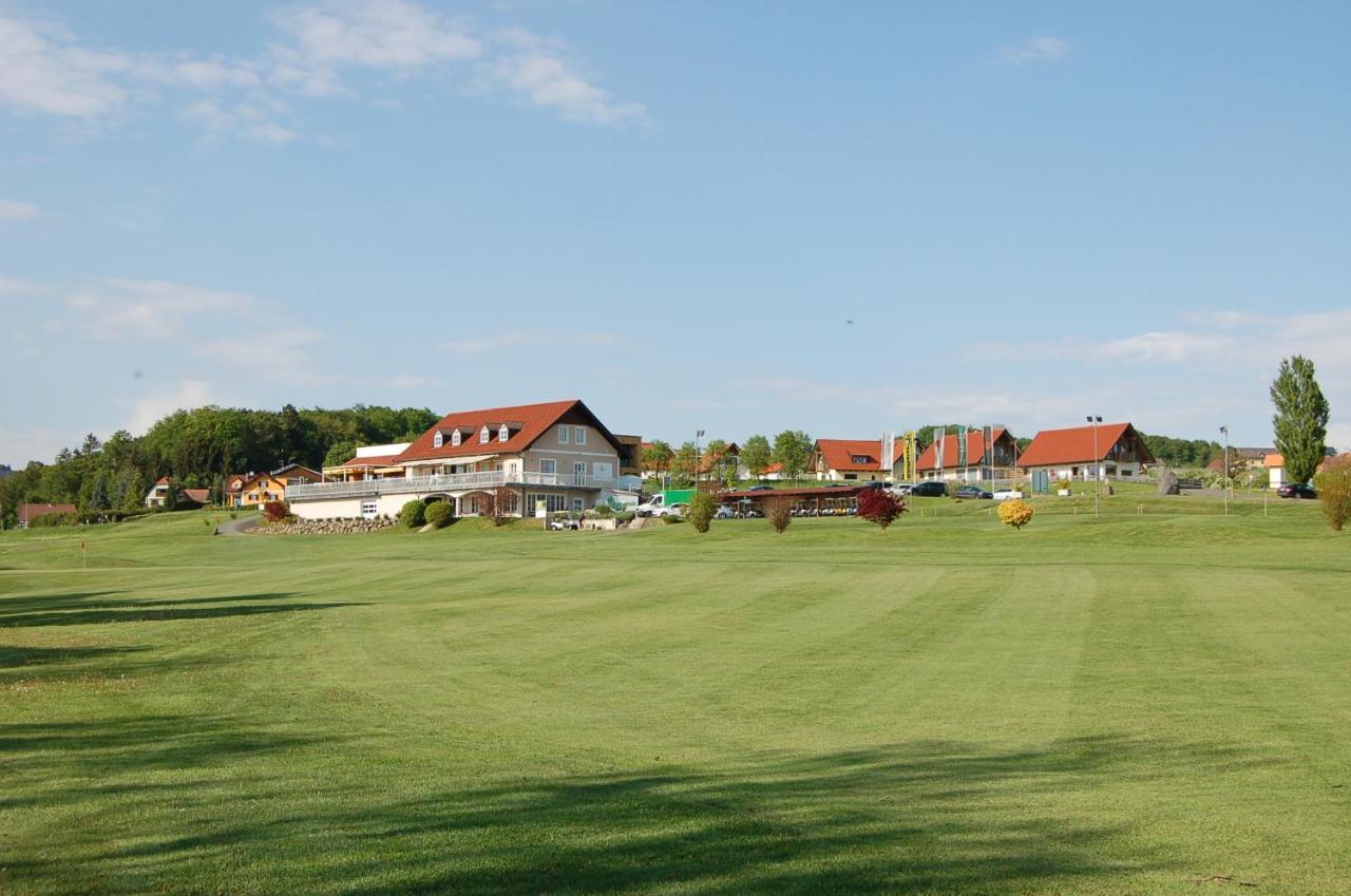 Golf Resort Kloech Ngoại thất bức ảnh